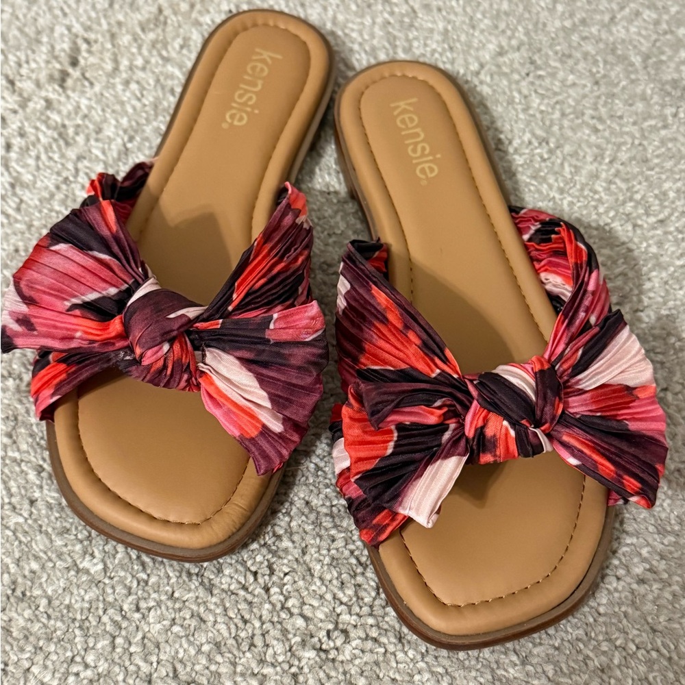 Kensie Multicolor Red Bow Slide Sandals